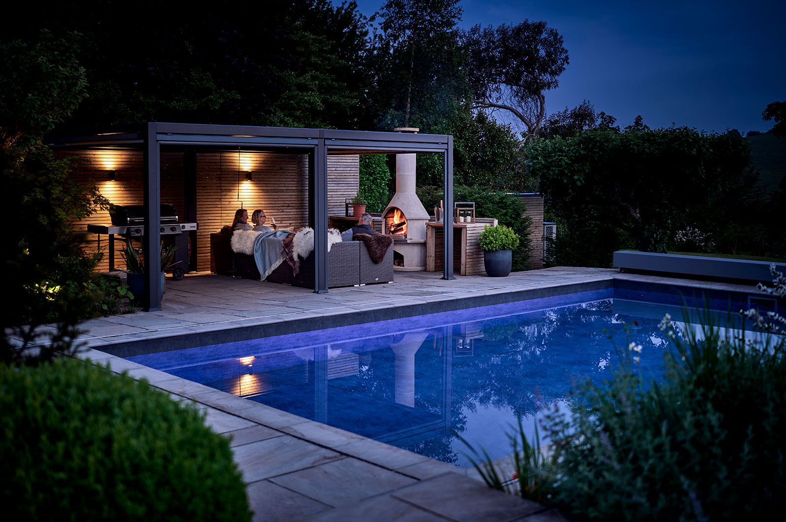 Studio shot to highlight the quality of the packaging.