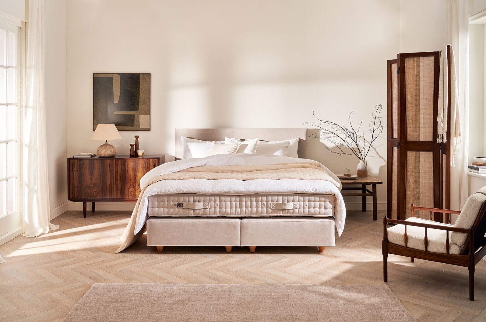 Detail image to convey the texture and reflective nature of the glass fish.