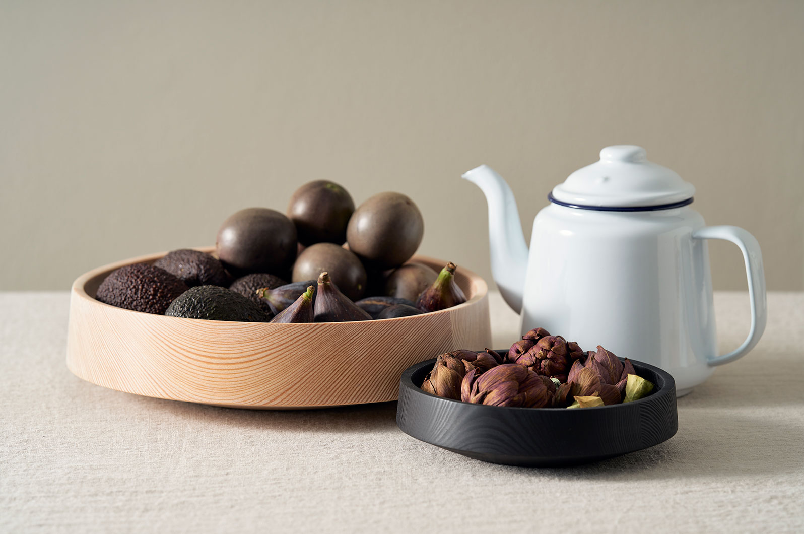 Studio image to show the radiator valve within a room setting.